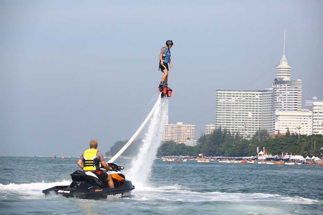 Летающая доска (Flyboard)