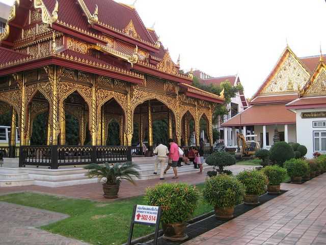 Some museums and parks across Thailand free through January to honor late king