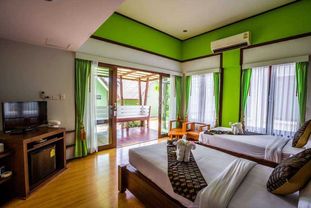 Фото отеля Andaman Beach resort